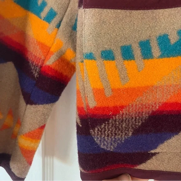 Pendleton Multicolor Geometric Jacket - Picture 3 of 8